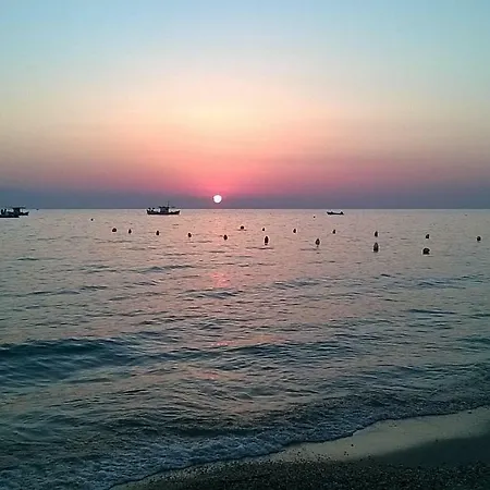 Beachside House Siviri